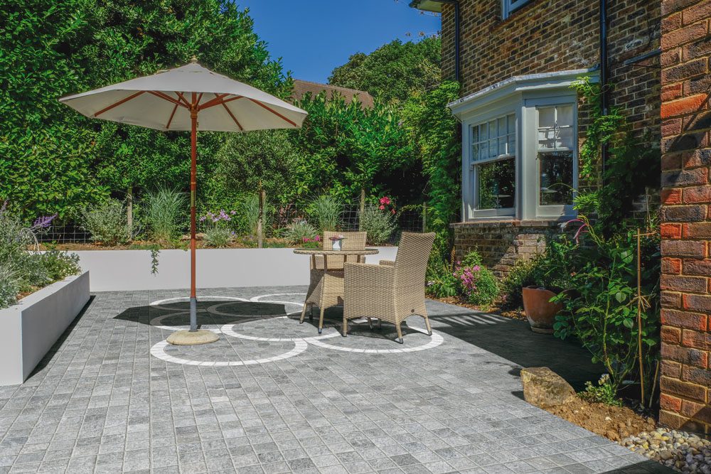 Arco Cobbled Porcelain Paving - The Patio Warehouse Kent UK