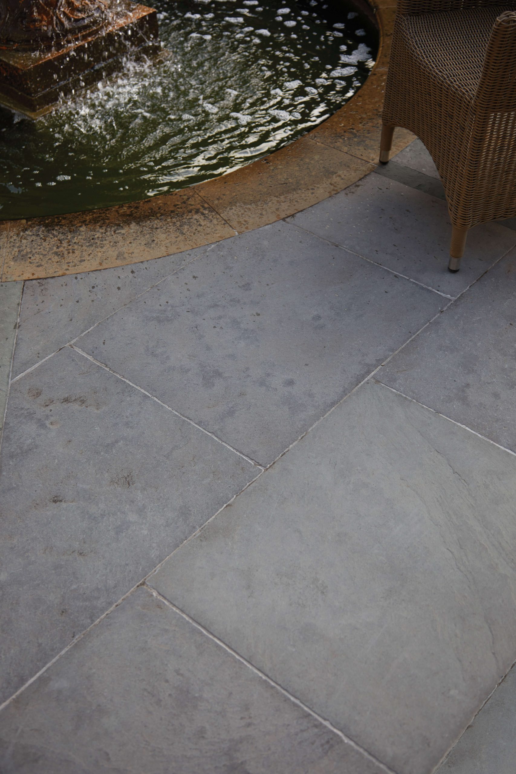 Tyrone Seasoned Limestone - The Patio Warehouse Kent UK